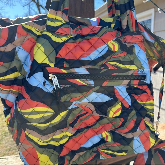 Oliver Thomas Orange Tropical Tote with matching insert pouch Reversible - Picture 2 of 7